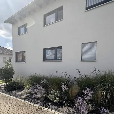 Modern - Gratis Highspeed Wlan, Parkplatz, Nahe Bamberg Appartamento *